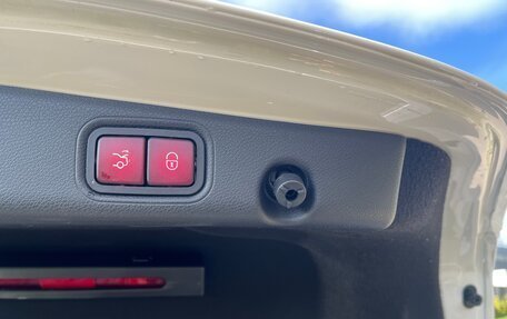 Mercedes-Benz E-Класс, 2019 год, 4 500 000 рублей, 12 фотография