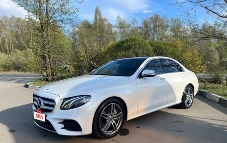 Mercedes-Benz E-Класс, 2019 год, 4 500 000 рублей, 28 фотография