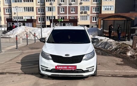 KIA Rio III рестайлинг, 2015 год, 950 000 рублей, 20 фотография