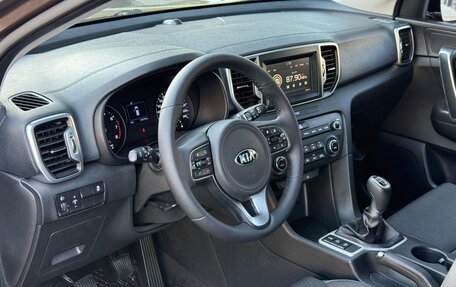 KIA Sportage IV рестайлинг, 2018 год, 1 690 000 рублей, 12 фотография