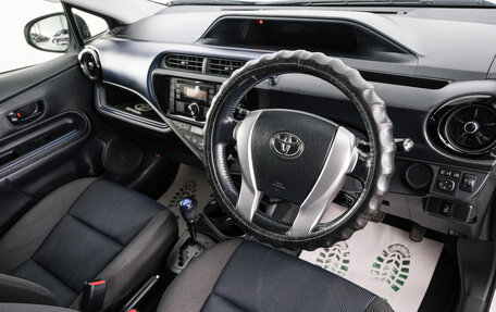 Toyota Aqua I, 2015 год, 979 000 рублей, 8 фотография