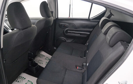 Toyota Aqua I, 2015 год, 979 000 рублей, 19 фотография