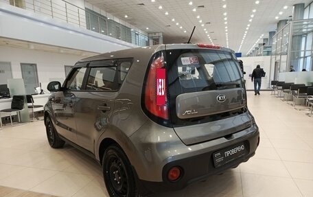 KIA Soul II рестайлинг, 2019 год, 1 353 000 рублей, 8 фотография