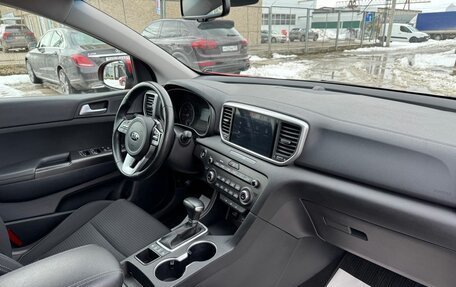 KIA Sportage IV рестайлинг, 2021 год, 2 680 000 рублей, 21 фотография