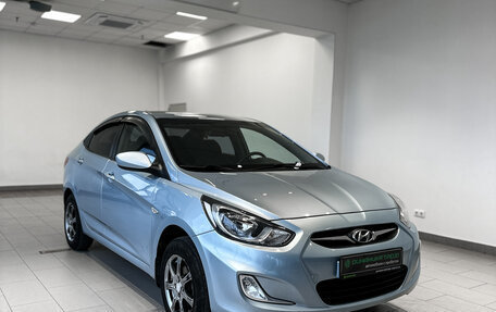 Hyundai Solaris II рестайлинг, 2011 год, 644 000 рублей, 3 фотография