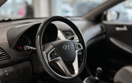 Hyundai Solaris II рестайлинг, 2011 год, 644 000 рублей, 10 фотография