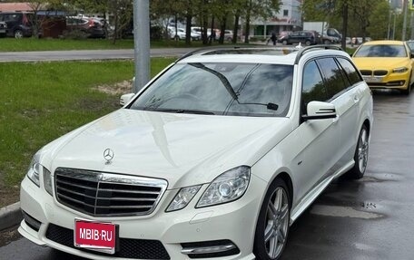 Mercedes-Benz E-Класс, 2012 год, 1 970 000 рублей, 1 фотография