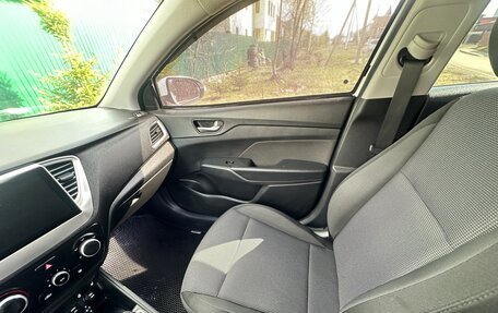 Hyundai Solaris II рестайлинг, 2017 год, 1 100 000 рублей, 9 фотография
