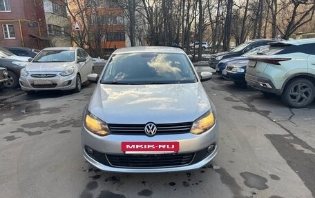 Volkswagen Polo VI (EU Market), 2012 год, 830 000 рублей, 2 фотография