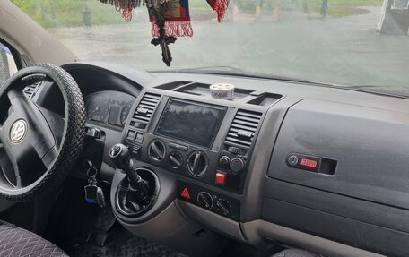 Volkswagen Transporter T5 рестайлинг, 2003 год, 1 050 000 рублей, 11 фотография