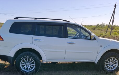 Mitsubishi Pajero Sport II рестайлинг, 2012 год, 1 580 000 рублей, 6 фотография