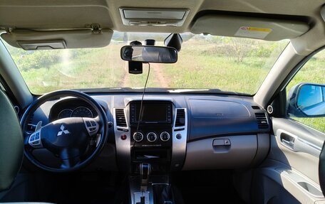Mitsubishi Pajero Sport II рестайлинг, 2012 год, 1 580 000 рублей, 11 фотография