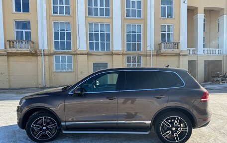 Volkswagen Touareg III, 2013 год, 2 500 000 рублей, 2 фотография