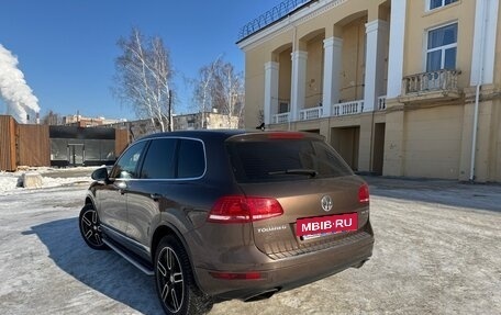Volkswagen Touareg III, 2013 год, 2 500 000 рублей, 3 фотография