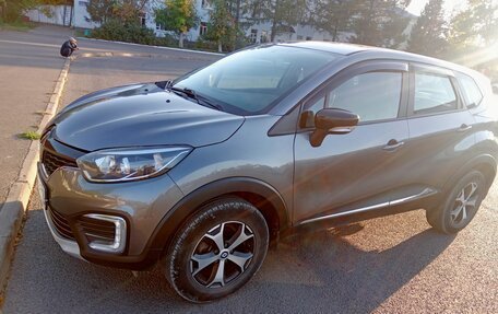 Renault Kaptur I рестайлинг, 2019 год, 1 399 000 рублей, 2 фотография