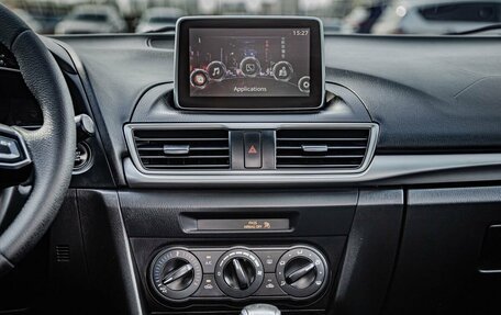 Mazda 3, 2016 год, 1 490 000 рублей, 24 фотография