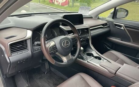 Lexus RX IV рестайлинг, 2022 год, 3 700 000 рублей, 14 фотография
