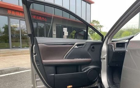 Lexus RX IV рестайлинг, 2022 год, 3 700 000 рублей, 18 фотография