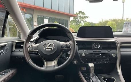 Lexus RX IV рестайлинг, 2022 год, 3 700 000 рублей, 22 фотография