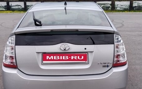 Toyota Prius, 2008 год, 1 020 000 рублей, 10 фотография
