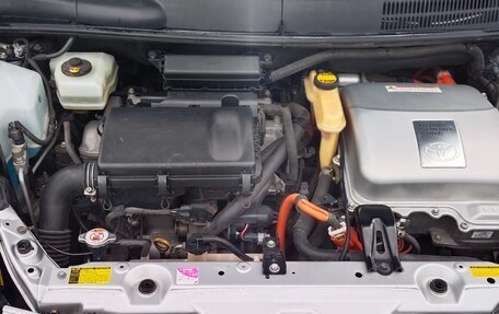Toyota Prius, 2008 год, 1 020 000 рублей, 17 фотография