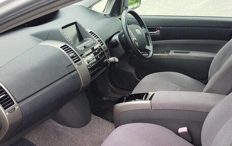 Toyota Prius, 2008 год, 1 020 000 рублей, 14 фотография