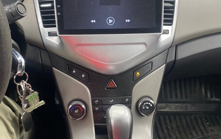 Chevrolet Cruze II, 2011 год, 669 000 рублей, 9 фотография