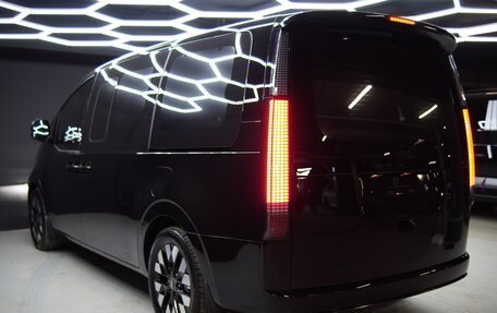 Hyundai Staria, 2024 год, 8 500 000 рублей, 3 фотография