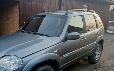 Chevrolet Niva I рестайлинг, 2013 год, 560 000 рублей, 2 фотография