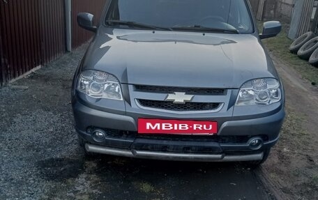 Chevrolet Niva I рестайлинг, 2013 год, 560 000 рублей, 4 фотография