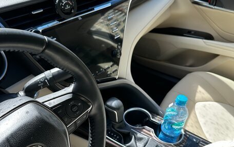 Toyota Camry, 2020 год, 3 380 000 рублей, 11 фотография