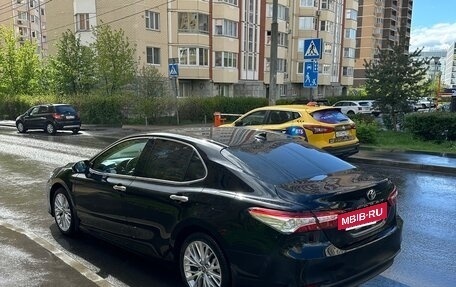 Toyota Camry, 2020 год, 3 380 000 рублей, 3 фотография