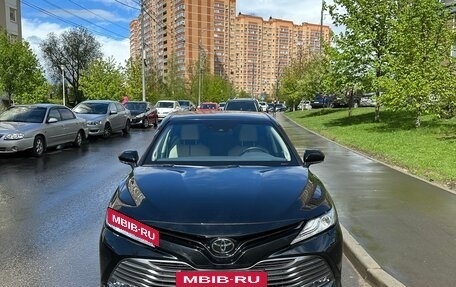 Toyota Camry, 2020 год, 3 380 000 рублей, 8 фотография