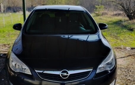 Opel Astra J, 2011 год, 770 000 рублей, 4 фотография