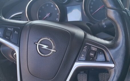 Opel Astra J, 2011 год, 770 000 рублей, 11 фотография