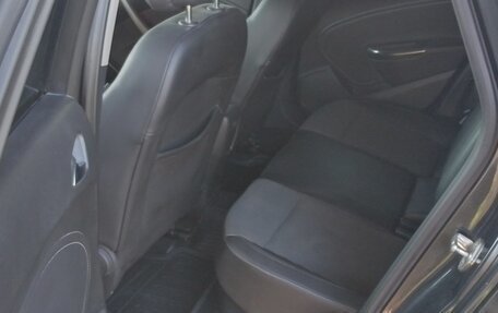 Opel Astra J, 2011 год, 770 000 рублей, 23 фотография