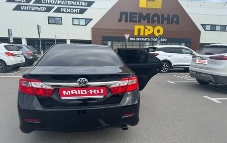 Toyota Camry, 2013 год, 1 950 000 рублей, 4 фотография