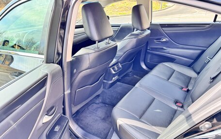 Lexus ES VII, 2021 год, 4 850 000 рублей, 18 фотография