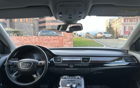 Audi A8, 2012 год, 1 950 000 рублей, 11 фотография