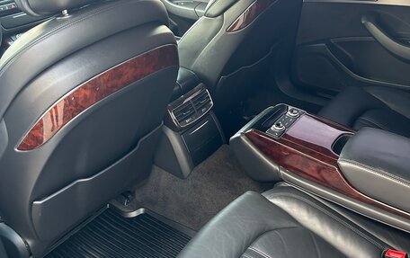 Audi A8, 2012 год, 1 950 000 рублей, 13 фотография