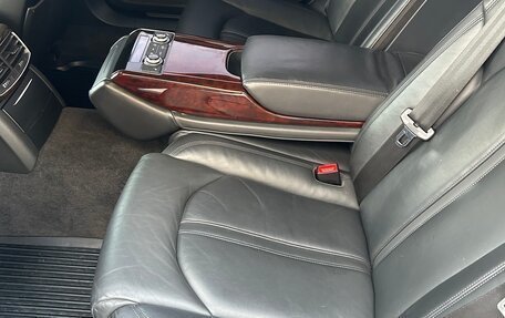 Audi A8, 2012 год, 1 950 000 рублей, 15 фотография