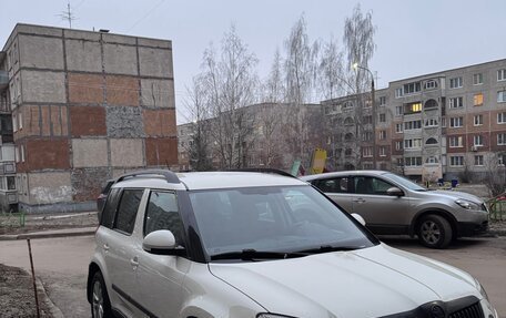 Skoda Yeti I рестайлинг, 2012 год, 1 000 000 рублей, 3 фотография