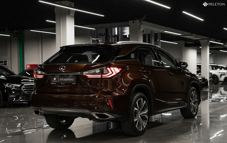 Lexus RX IV рестайлинг, 2017 год, 3 850 000 рублей, 5 фотография