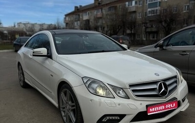 Mercedes-Benz E-Класс, 2011 год, 1 600 000 рублей, 1 фотография