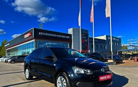 Volkswagen Polo VI (EU Market), 2013 год, 813 800 рублей, 1 фотография