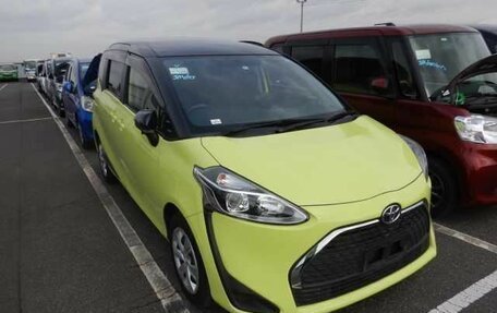 Toyota Sienta II, 2018 год, 1 250 000 рублей, 6 фотография