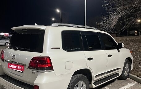 Toyota Land Cruiser 200, 2014 год, 3 835 000 рублей, 2 фотография