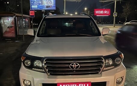 Toyota Land Cruiser 200, 2014 год, 3 835 000 рублей, 3 фотография