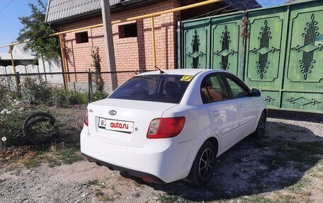 KIA Rio II, 2010 год, 525 000 рублей, 3 фотография