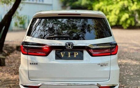 Honda Elysion, 2022 год, 2 900 000 рублей, 9 фотография